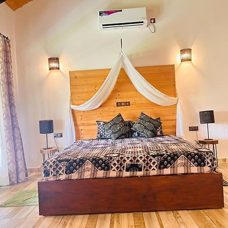 Hotel Blu Marine Nilaveli Trincomalee Esterno foto