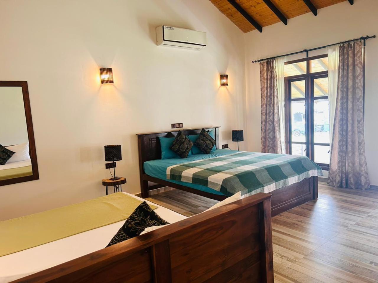 Hotel Blu Marine Nilaveli Trincomalee Esterno foto