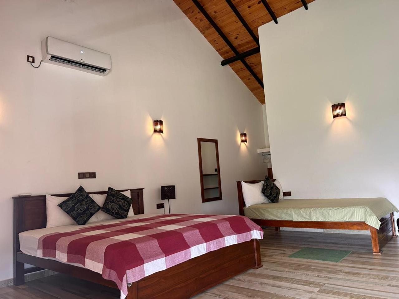 Hotel Blu Marine Nilaveli Trincomalee Esterno foto